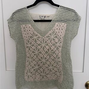 Chic Short Sleeve Crochet Top - Sage and Cream
